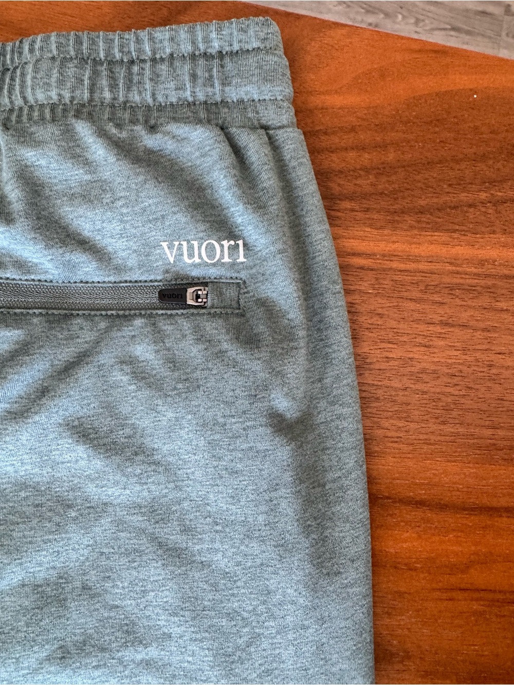 Vuori | Men’s Blue Sea Heather Sunday Performance Jogger - Picture 4 of 5